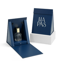 Boîte en papier rigide magnétique triangulaire OEM avec poignée pour coffret cadeau de parfum