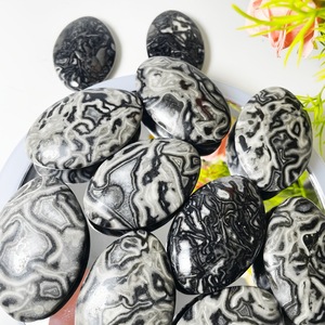 Wholesale Hot Sell <b>Black</b> Crazy Agate Palm Stone <b>Polished</b> Healing Crystal Craft for Gift & Decoration - Product Image 3