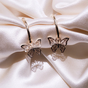 Orecchini a farfalla minimalisti per donna, gioielli per le orecchie alla moda in stile dolce e fresco - Product Image 2
