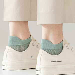 Calzini da uomo bianchi in cotone invisibili alla caviglia, sottili estivi in rete traspirante anti-odore, sportivi casual alla moda e comodi - Product Image 3