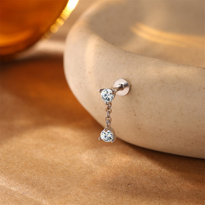 Pendientes de Plata S925 con Moissanita Clásica, Diseño de Borla, Solitario en Forma de Rombo, Triple Hilera de Moissanitas, Parte Posterior Plana, Calibre 16G - Product Image 2