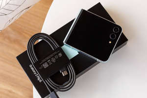 Used 128GB 1SIM Second Cellular Smartphone for Amsung Z Flip5 <b>Telephone</b> for Amsung Z Flip5 Mobile Cellphones Originals - Product Image 4