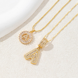 14 Karat vergoldetes Alphabet Frauen Halskette 2er Pack Anfangs buchstabe Zirkon Anhänger Halsketten Valentinstag Schmuck für Frauen Mädchen - Product Image 1