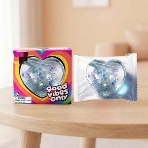 Lindo Juguete Blandito de Maltosa en Forma de Corazón Nedoh, Suave al Tacto, de Rápido Rebote, Mini Juguete Portátil para Aliviar el Estrés - Product Image 4