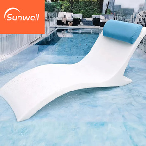 Conjunto de Sillas de Plástico Resistentes y Modernas para Exteriores, Color Blanco, para Adultos, para Uso en Piscinas, Hoteles y Villas - Product Image 5