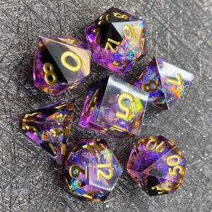Ensemble de <span class=keywords><strong>d</strong></span>és Dnd à bords tranchants en résine personnalisés D4 D6 D20, <span class=keywords><strong>d</strong></span>és en vrac à cœur liquide, <span class=keywords><strong>d</strong></span>és en résine personnalisés pour jeux de rôle - Product Image 3