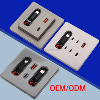 Vente en gros PD20W Smart Home Power Wall Socket Prise électrique à montage en surface 3A 2 USB Charging Desk Power Grommet USB Panel