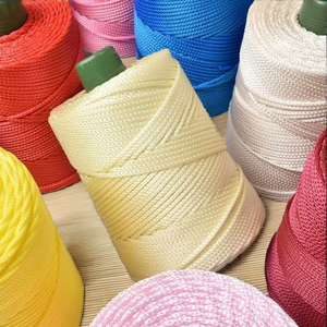 <span class=keywords><strong>Filato</strong></span> Misto in Nylon e Poliestere, Cordino per Uncinetto e Macramè con Motivo Tinto per Creare Borse, Cappelli e Lavori Artigianali a Maglia - Product Image 3