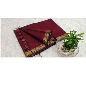 Sari en coton et soie Maheshwari Garbh Reshmi de LoomIndia, élégant, tissé à la main, vêtement ethnique indien traditionnel, pour mariage et Diwali - Product Image 3