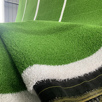 Simulation de golf sur piste intérieure personnalisée de haute qualité, tapis de mise en rouleau de gazon synthétique incurvé pour une utilisation en salle de sport