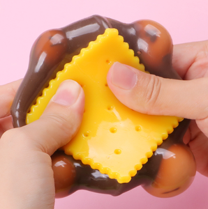 Divertido juguete antiestrés ultrasuave para descomprimir, aliviar la ansiedad y relajar, simulación de galleta tipo sándwich, juguete blando para apretar para niñas - Product Image 4