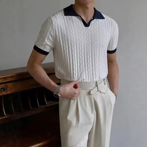 Polo homme tricoté à manches courtes, style italien, blanc et bleu marine, coupe ample, haut de gamme, pour l'été - Product Image 1