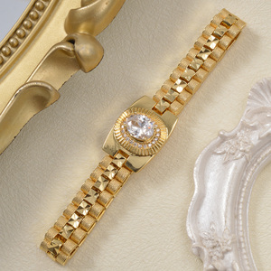 Pulseras de tenis personalizadas, modernas, geométricas, con circonita cúbica ovalada, de cobre, con cadena rectangular central para fiesta, chapadas en oro de 18K y antideslustre - Product Image 3