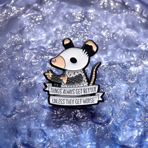Épingles en émail de rat de dessin animé mignon broches de <span class=keywords><strong>phrase</strong></span> drôles artisanat en métal épingle d'insigne de revers d'animaux-«les choses s'améliorent toujours, elles s'aggravent» - Product Image 3