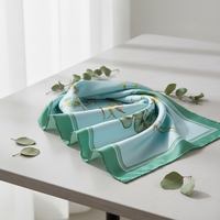 Foulard Fabricant Vente en gros Automne Automne Designer Nouveau Carré Foulard en soie Arbres de la forêt Impression colorée Femmes Bandana