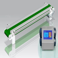 Machine de remplissage automatique de liquides pour petites bouteilles de jus de fruits essentiels à 4 têtes Tebak-4H1200/3200/6500 avec convoyeur