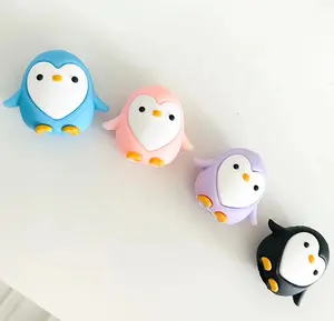 Cartoon Animal Penguin Shaped Cable Protector USB Wire auricolare Line Clip Charger Cartoon Data Cable Organizer