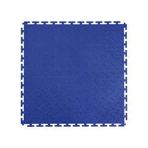 Dalles de sol en PVC modernes pour l'extérieur et l'intérieur, emboîtables, amovibles, modulaires, antidérapantes, pour <span class=keywords><strong>garage</strong></span> et showroom de voitures ou de motos - Product Image 4