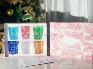 Copas de Vino de Cristal con Patrón Geométrico Marca D, Diseño Art Deco Ecológico, Juego de Regalo de Dos Piezas - Product Image 2