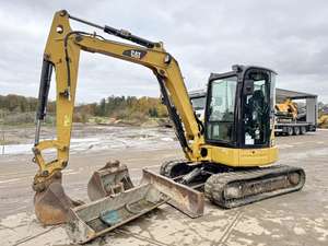 Mini-excavatrice d'occasion Cat 305.5E d'origine japonaise, 5,5 tonnes, de haute qualité, à prix avantageux, en stock - Product Image 3