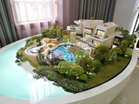 Model Skala Arsitektur Vila Kustom dengan Kolam Renang dan Lanskap untuk Pajangan Real Estat