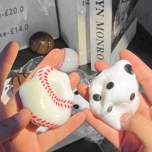 ของเล่นบีบบอลกีฬาการ์ตูนน่ารัก วัสดุโฟม TPR สำหรับบาสเกตบอล ฟุตบอล เบสบอล เติมน้ำได้ - Product Image 3