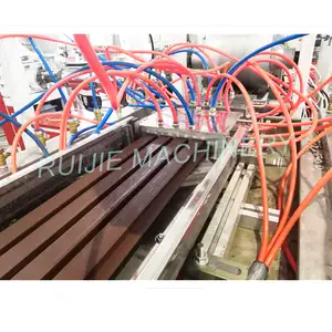 WPC duvar paneli üretim sıkma hattı/ahşap plastik üretim makinesi