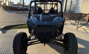 รถเอทีวี RZR 4 2026 แบบซ้อนทับกัน โครงเหล็กสีดำ สำหรับขับขี่บนพื้นที่ขรุขระ - Product Image 2