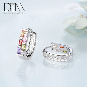 <span class=keywords><strong>Orecchini</strong></span> a Cerchio Dorati DTINA, Acquista 2 <span class=keywords><strong>Orecchini</strong></span> Eleganti con Cammeo per <span class=keywords><strong>Donna</strong></span>, Shopping <span class=keywords><strong>Online</strong></span> - Product Image 3