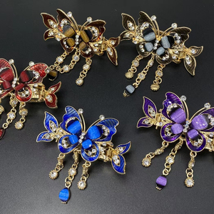 Múltiples Modelos de Horquillas Elegantes con Pedrería de Mariposa, Diseño de Nicho Popular, Horquillas para Mujer, Joyería de Moda - Product Image 1