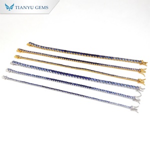 สร้อยคอเทนนิสประดับพลอยสีน้ำเงินแฟนซีไล่เฉดสี เงินแท้ 925 จาก Tianyu Gems  ตกแต่งด้วยทองชุบแบบคลาสสิก เครื่องประดับหรูหรา - Product Image 3