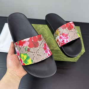 Nouvelles <span class=keywords><strong>sandales</strong></span> décontractées à bout ouvert de style estival de la marque G, imprimé floral bleu/rouge, pour l'extérieur - Product Image 2