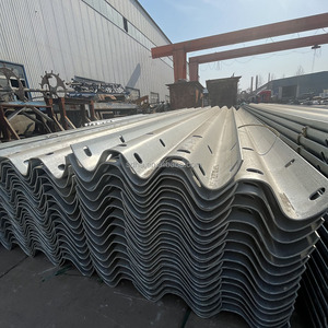 Barandilla de Seguridad para Carreteras de Acero Reforzado H2W3 con Reflectores Prismáticos de Alta Intensidad con Certificación CE para una Protección Vial Segura - Product Image 6