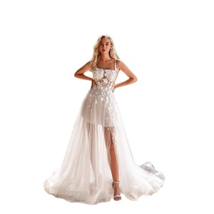 Nouveau Voile de Mariée Exquis, Longueur Ras du Sol, 100% Coton, Blanc, avec Traîne, Dos Nu, Dentelle et Fleurs en Relief - Product Image 5