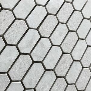 Long hexagone <span class=keywords><strong>gris</strong></span> <span class=keywords><strong>clair</strong></span> pierre naturelle <span class=keywords><strong>carrelage</strong></span> mosaïque 10mm épaisseur pour décoration murale intérieure parquet caractéristique pour projets hôteliers - Product Image 3