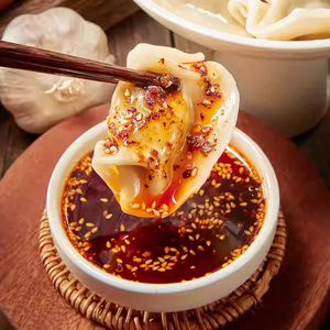 ฮวงเหลาอู ซอสพริกเสฉวนเก้าพริก น้ำมันพริกแดง 258 กรัม ซอสพริกบรรจุขวด เหมาะสำหรับการทำอาหารที่บ้านหลากหลายรูปแบบ - Product Image 2