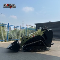 Mini-Lader Kompaktlader mit Kubota D1105 Dieselmotor PLC-Steuerung Kompakte Gummiketten und Schaufel
