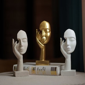 Vente en gros de <span class=keywords><strong>d</strong></span>écorations de masque facial en résine <span class=keywords><strong>d</strong></span>'anime nordique personnalisées, écologiques, noir et <span class=keywords><strong>blanc</strong></span>, pour le salon, le cabinet à <span class=keywords><strong>vin</strong></span> - Product Image 4