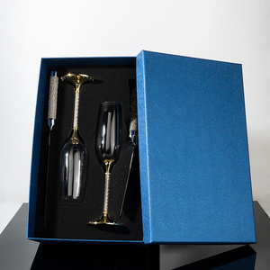 4件婚礼敬酒长笛接待用品蛋糕服务器和刀套盒派对香槟杯 - Product Image 3