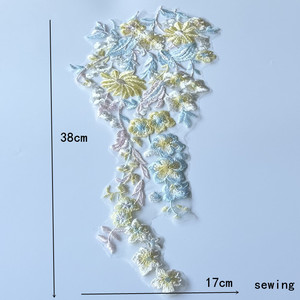 Un par de parches de encaje de apliques de tela bordada de malla floral colorida para vestido de novia con cosido decorativo <span class=keywords><strong>a</strong></span> <span class=keywords><strong>mano</strong></span> - Product Image 2