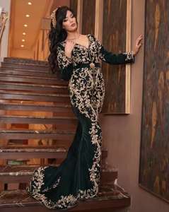 Robe kaftan élégante longue jusqu'au sol avec de magnifiques broderies lourdes en zardozi pour les mariages et les fêtes - Product Image 3