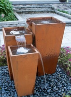 Fontaine d'eau en acier corten rustique personnalisée, grande fontaine d'eau en acier corten pour jardin