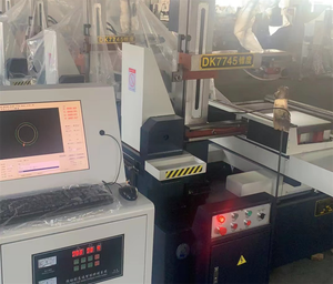 Máquinas de Corte y Enderezamiento de Alambre EDM de Alta Velocidad Personalizadas, Tamaño DK7735, Máquina de Corte por Electroerosión - Product Image 3