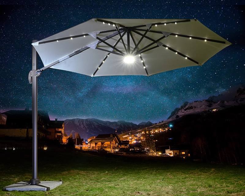 Redondo de 3 metros con asiento de piedra.