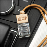 Diffuseur de voiture en verre décoratif transparent carré de 8 ml avec bouchons en bois, lettres anglaises et corde marron