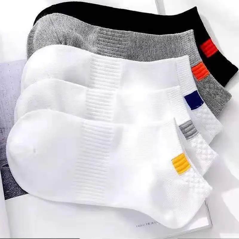 Groothandel Mannen Katoen Gekleurd Wit Zwart Ademende Sokken Custom Vrouwen Mannen Laag Uitgesneden Enkelsokken