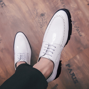 Scarpe Eleganti Oxford Nuove Scarpe Formali in Pelle da Uomo Scarpe Brogue Lucide <span class=keywords><strong>Bianche</strong></span> con Lacci in Pelle Suola Spessa - Product Image 3