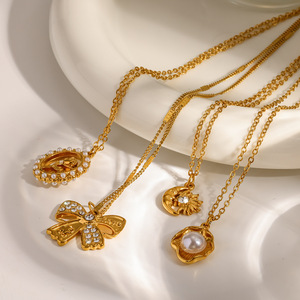 Colar Feminino Dina Luxuoso com Laço <span class=keywords><strong>Floral</strong></span> e Corrente Longa, Zircônia Pavê, Banhado a Ouro 18K, Aço Inoxidável Antidesbotamento - Product Image 4