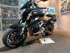 La elegante motocicleta <span class=keywords><strong>Benelli</strong></span> Huanglong de 600cc y cuatro cilindros, que funciona con combustible, puede ser exportada. Diseño único en apariencia. - Product Image 4