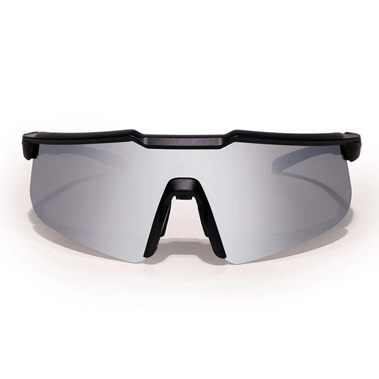 สีดำโปร่งใส